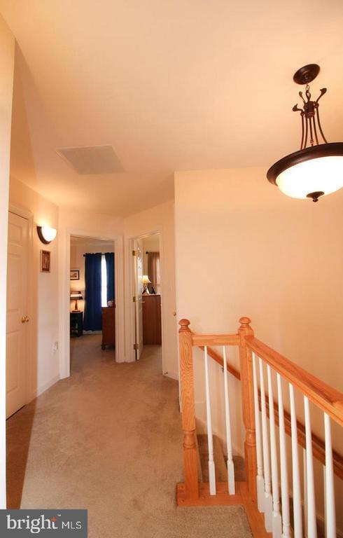 Building Photo - 4553 Fair Valley Dr