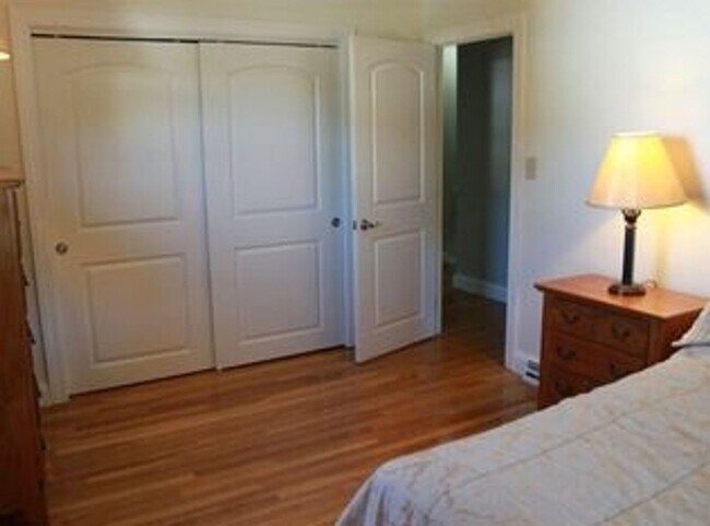 Building Photo - 170 Royan Street, Manchester, NH 03103