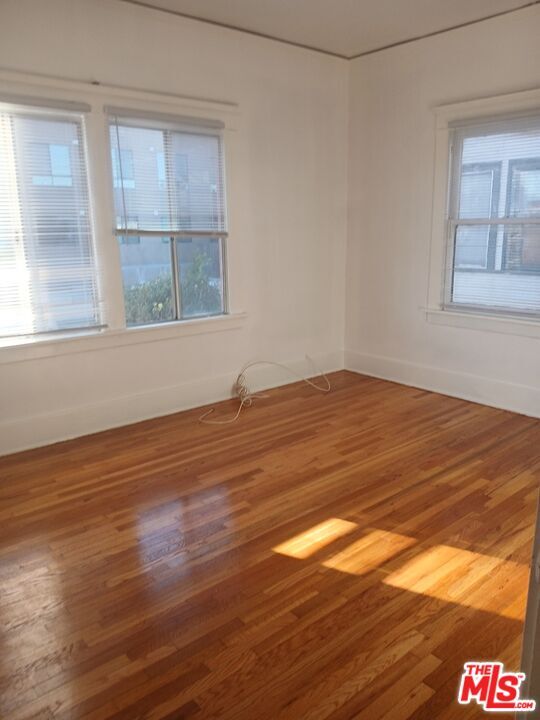 Building Photo - 1555 6th Ave