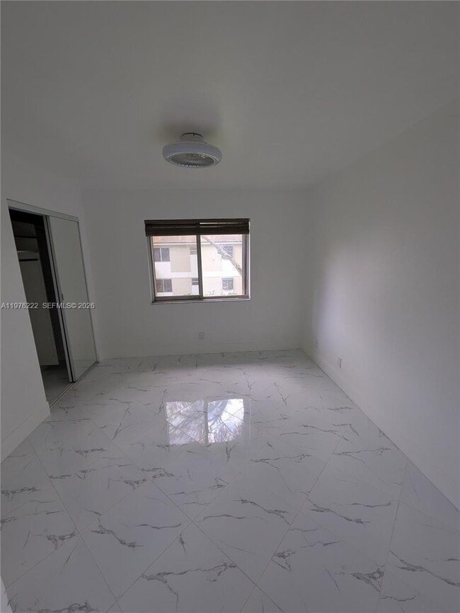 Building Photo - 108 Gardens Dr