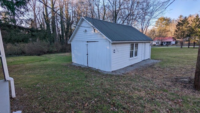 Building Photo - 53 Sweetpea Ln