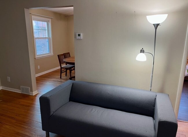 Building Photo - 1074 Vestal Ave