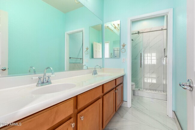 Building Photo - 14823 W Windsor Ave