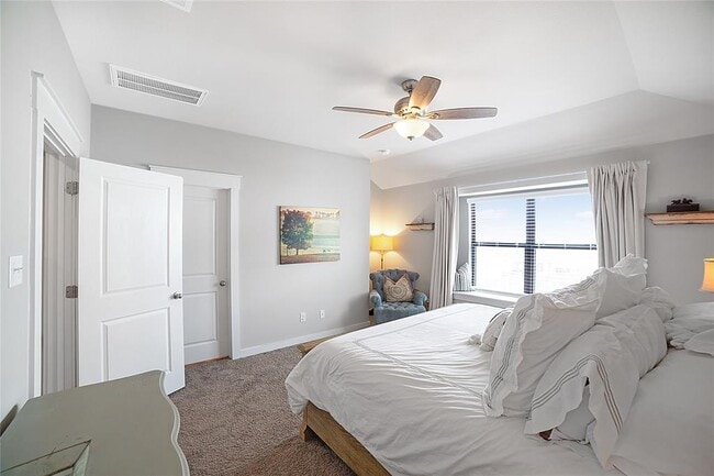 Building Photo - 180 Waterside Rd