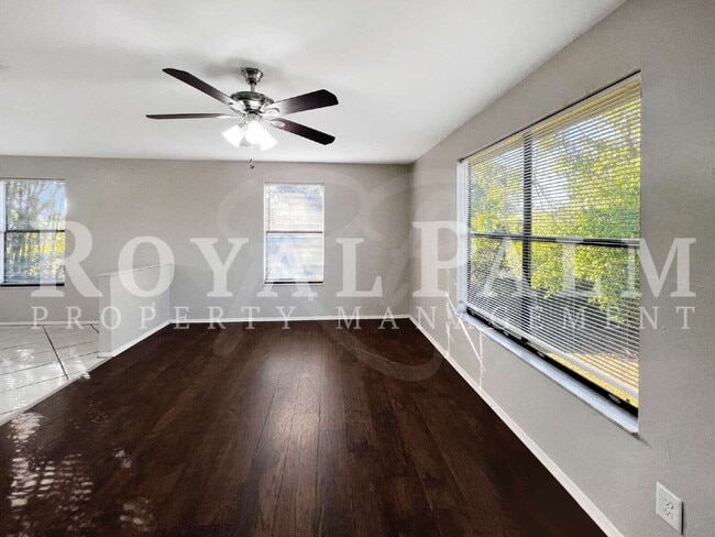 Building Photo - 2/1 Rental with W/D Hookups—Roses are Red, Lawns are Green, a Fenced Yard? That’s a Pet Lover’s D...