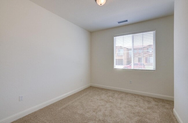 Building Photo - 4155 Twain Ave