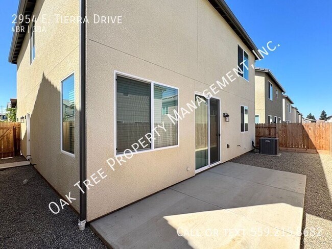 Building Photo - 2954 E Tierra Dr
