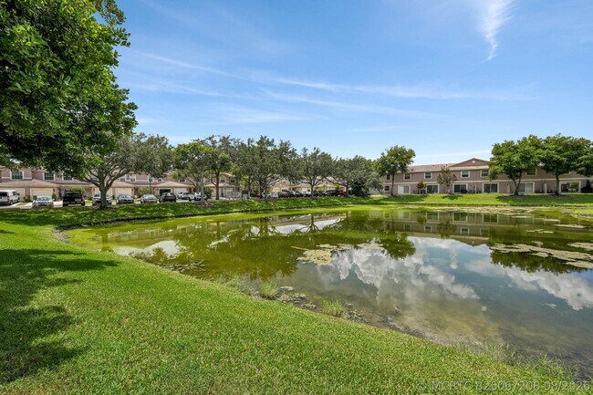 Building Photo - 8658 S Southgate Shores Cir