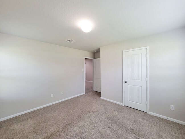 Building Photo - 29614 Breakwater Dr