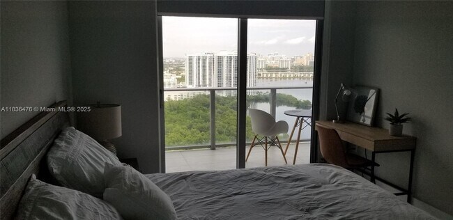 Building Photo - 16385 Biscayne Blvd