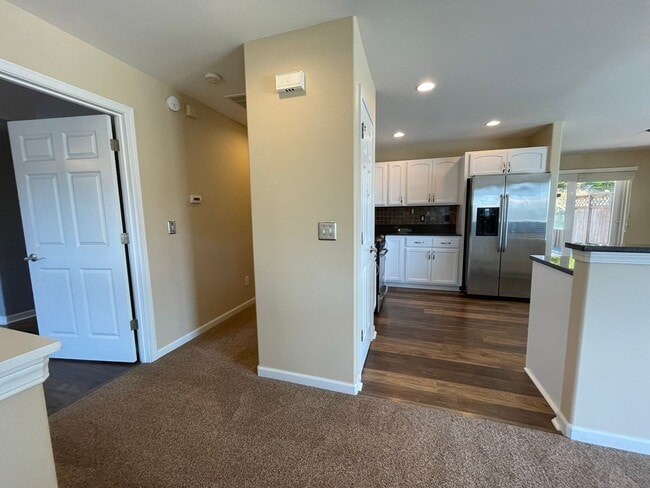 Building Photo - 3511 Cedar Glen Way