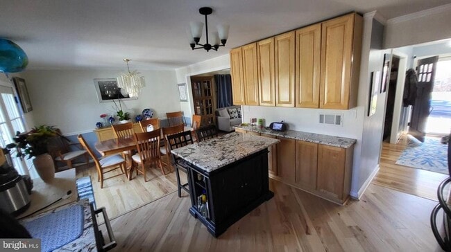 Building Photo - 8001 Postoak Rd