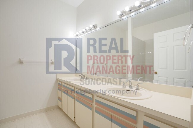 Building Photo - 4510 Hidden Forest Dr