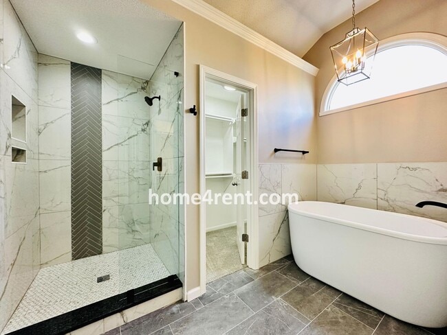 Building Photo - Wonderful Belton Home w/ Wood Floors, Fini...