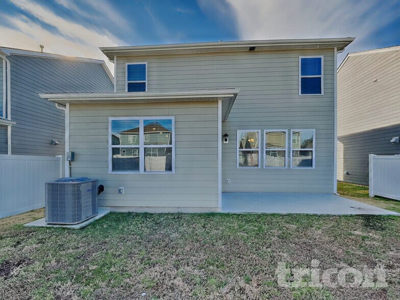 Building Photo - 1813 Wellwood LN