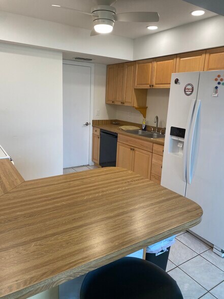 Building Photo - 6261 Draw Ln
