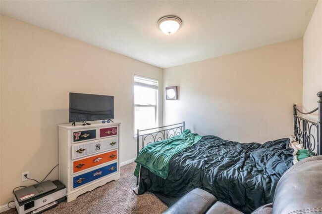 Building Photo - 205 Pepper Mill Loop