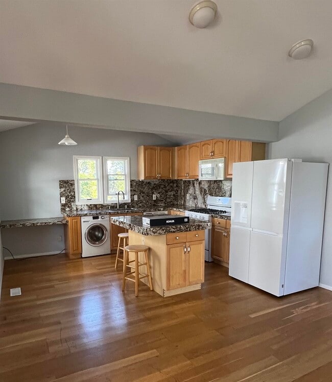 Building Photo - 2438 Martin Luther King Jr Way