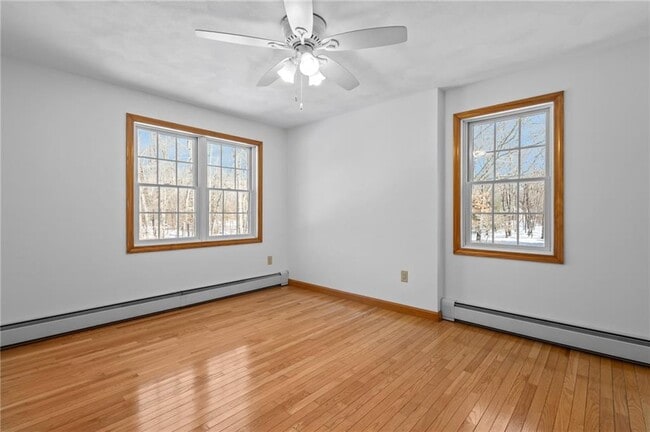 Building Photo - 27 River St