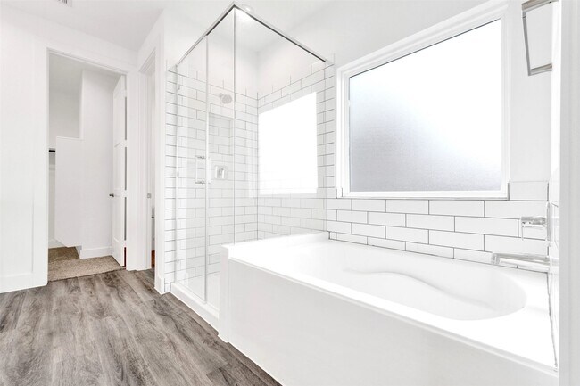 Building Photo - 153 Aurora Spgs Dr