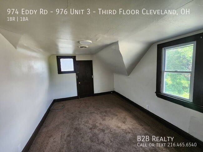 Building Photo - 974 Eddy Rd