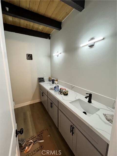 Building Photo - 2007 Huntington Ln