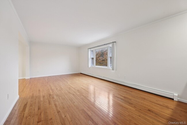 Building Photo - 335 5th St