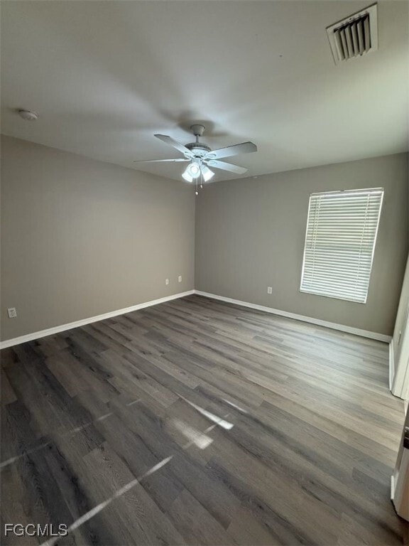 Building Photo - 2415 Herb Ave S