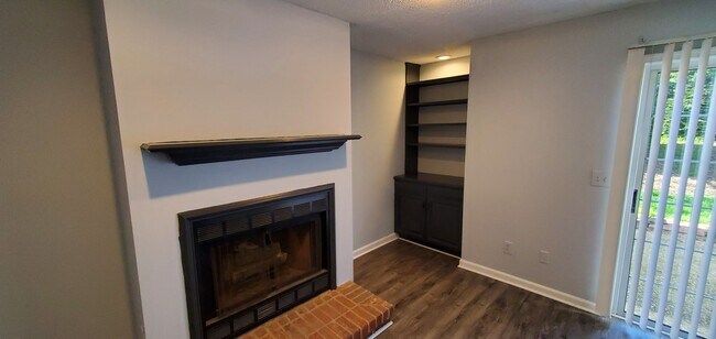Building Photo - 1103 Yellowbell Pl