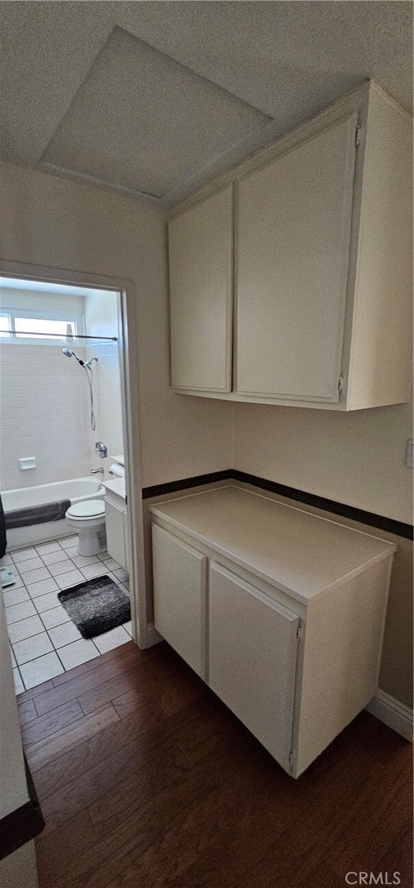 Building Photo - 8125 E Woodsboro Ave