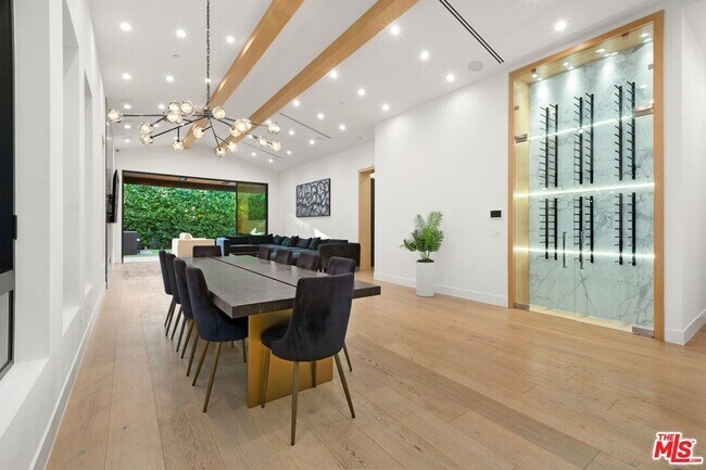 Building Photo - 4803 Lemona Ave