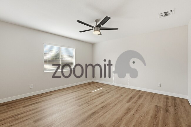 Building Photo - Amazing home in wonderful Ghost Hollow Ranch