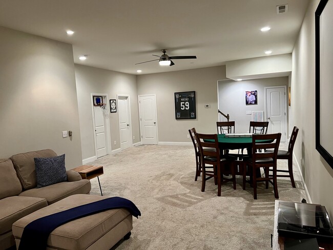 Basement - 639 Newlyn Dr