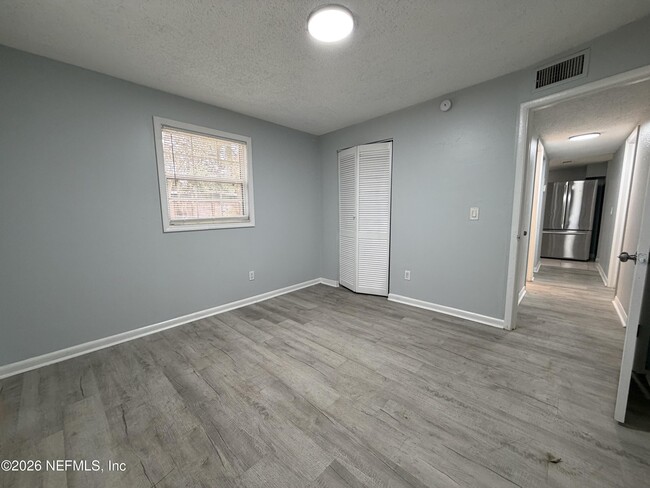 Building Photo - 6023 Edgefield Dr