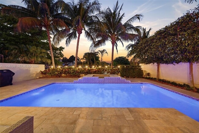 Building Photo - 21944 Town Pl Dr