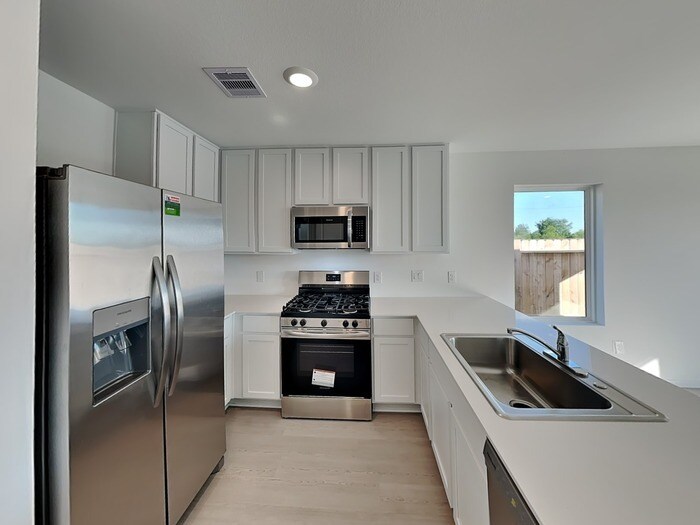 Building Photo - 425 Texas Pecan Dr