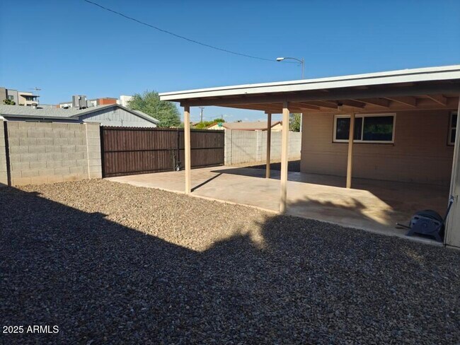 Building Photo - 1314 N 71st St