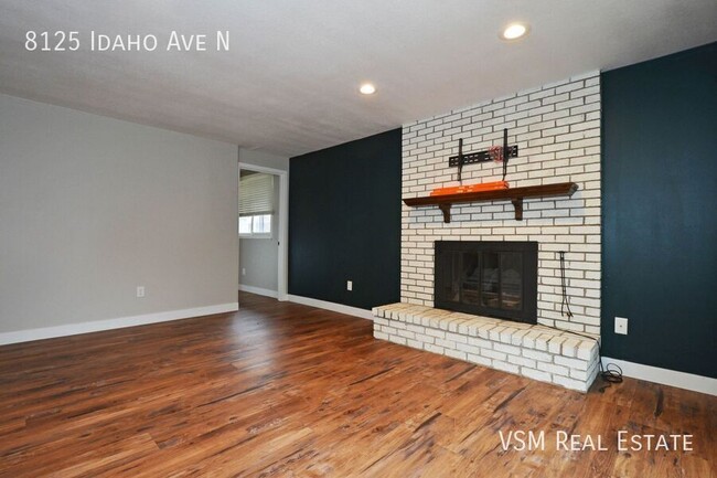 Building Photo - 50% Off January Rent! Modern 4-Bed Home wi...