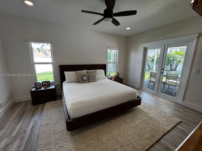 Building Photo - 101 SW 101st Terrace