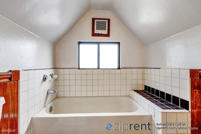 Building Photo - 3 br, 2 bath Triplex - 138 Wilson St, San ...