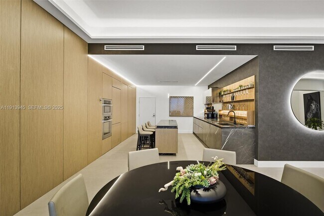 Building Photo - 2301 Collins Ave