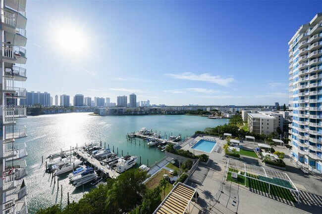 Primary Photo - 18071 Biscayne Blvd