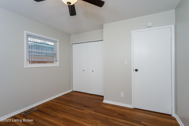 Building Photo - 634 Overdale Dr