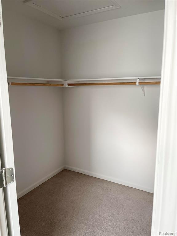 Building Photo - 1215 Oaklawn Dr