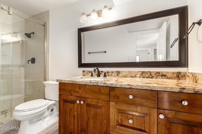 Building Photo - 5031 E Pershing Ave