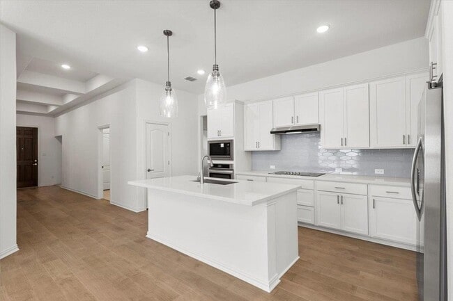 Building Photo - 1425 Cole Ests Dr