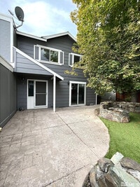 Building Photo - 7513 Cumberland Cir