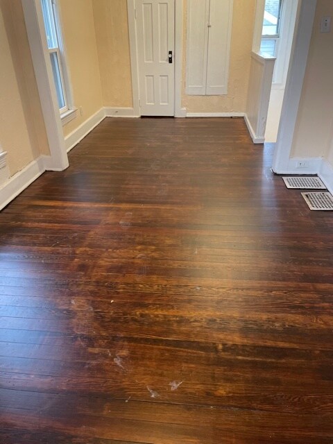 Building Photo - 1131 E Bowman St