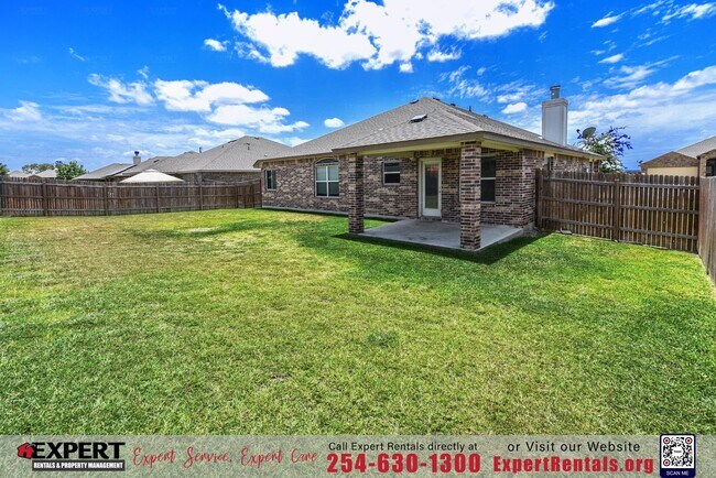 Building Photo - Enchanting 4-bedroom, 2-bathroom home nestled in Splawn Ranch!