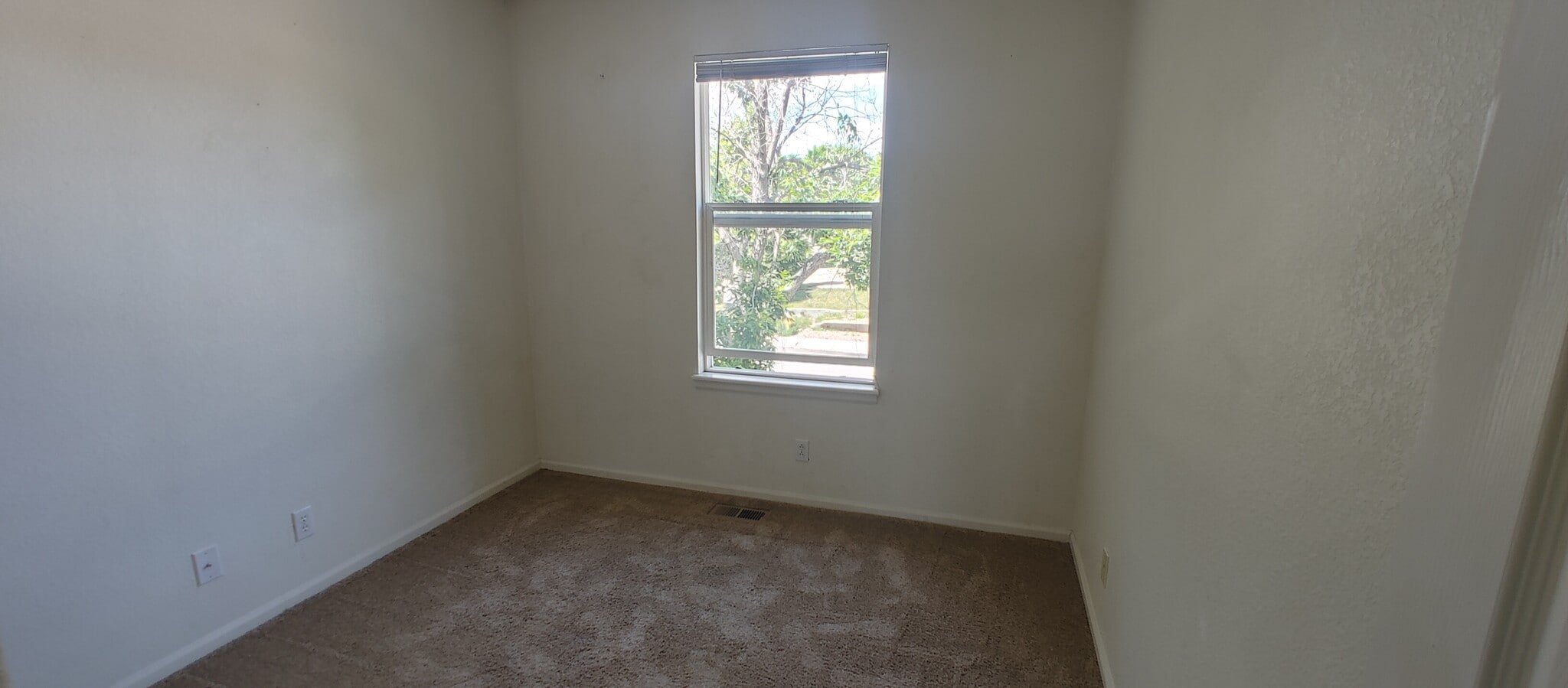 Building Photo - 2350 E 109th Dr